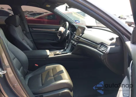 2019 Honda Accord Sport z USA, uszkodzony, nr VIN 1HGCV1F30KA001315